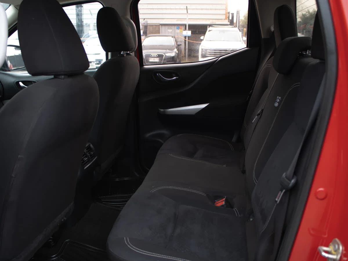 NISSAN NP300 4x4 2021 - Imagen 11