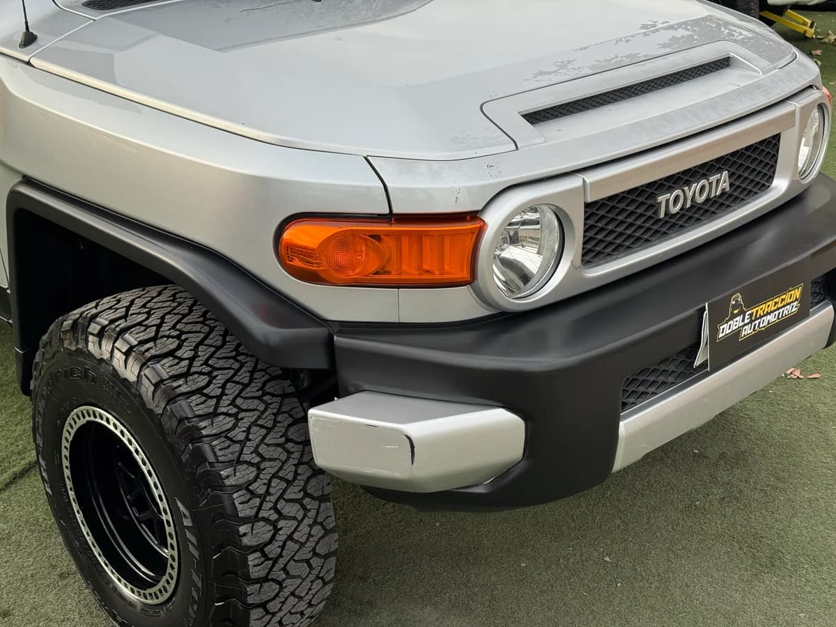 TOYOTA FJ CRUISER LIMITED 4X4 4.0 AUT 4.0 V6 2008 - Imagen 11