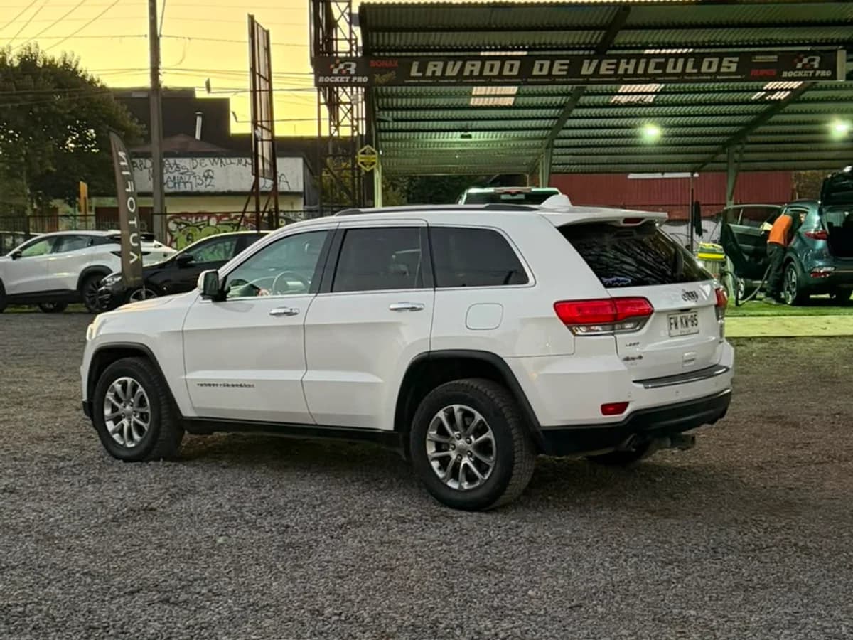 JEEP GRAND CHEROKEE LTD 4X4 3.6 AUT 3.6 2013 - Imagen 19
