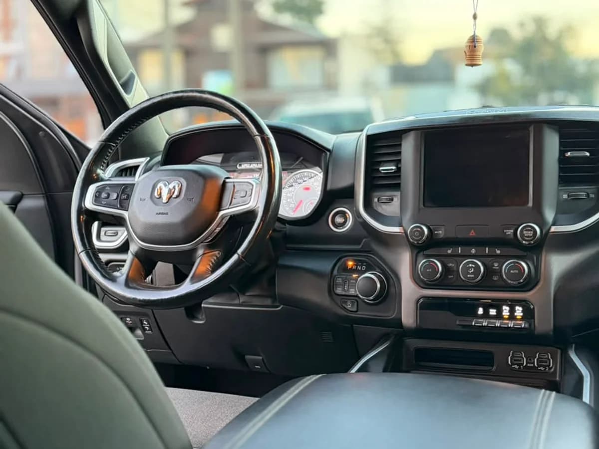 RAM 1500 3.6 3.6 4X4 QUAD CAB DOB. CAB. AT 4P 2020 - Imagen 12