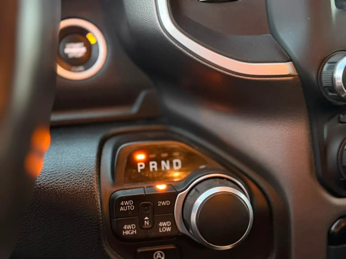 RAM 1500 3.6 3.6 4X4 QUAD CAB DOB. CAB. AT 4P 2020 - Imagen 16