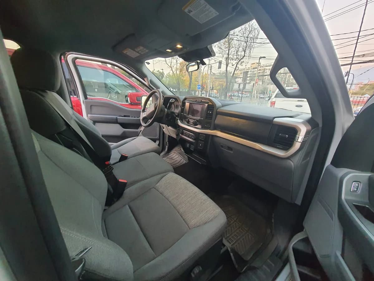 FORD F150 3.3 XLT D/C NUEVA 2022 - Imagen 13
