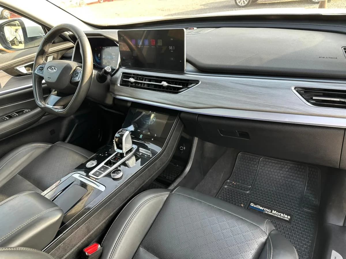 CHERY Tiggo 8 Pro 1.6 TGDI GLX 4X2 EURO5 DCT AT 5P 2023 - Imagen 4
