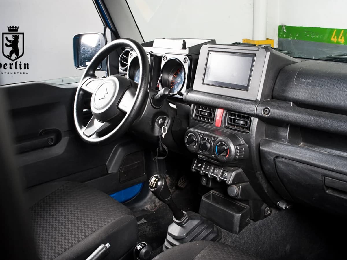 SUZUKI Jimny GL MT 2024 - Imagen 12