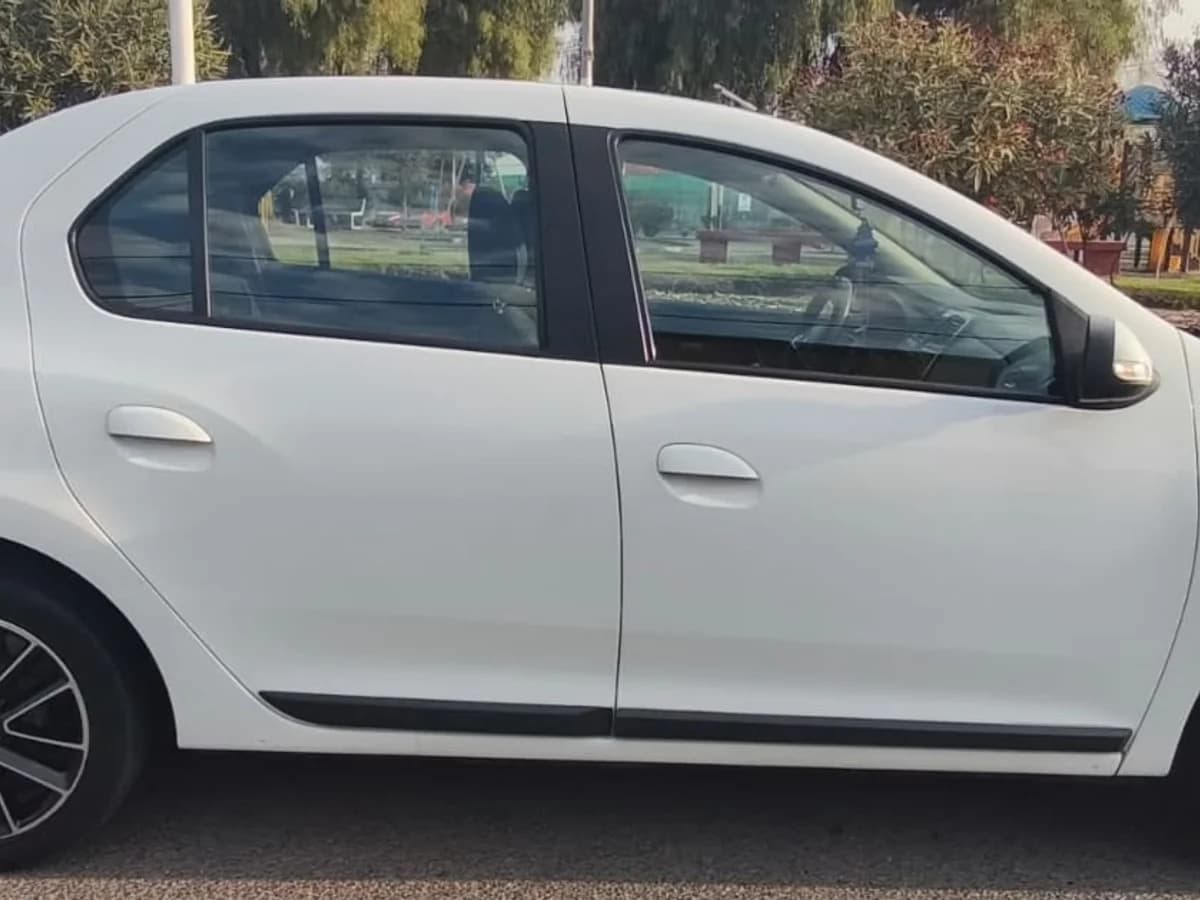 RENAULT Symbol 1.6 ZEN 4X2 GLP MT 4P 2020 - Imagen 4