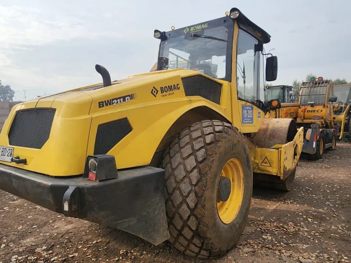 BOMAG BW211D-5 2019 - Imagen 2