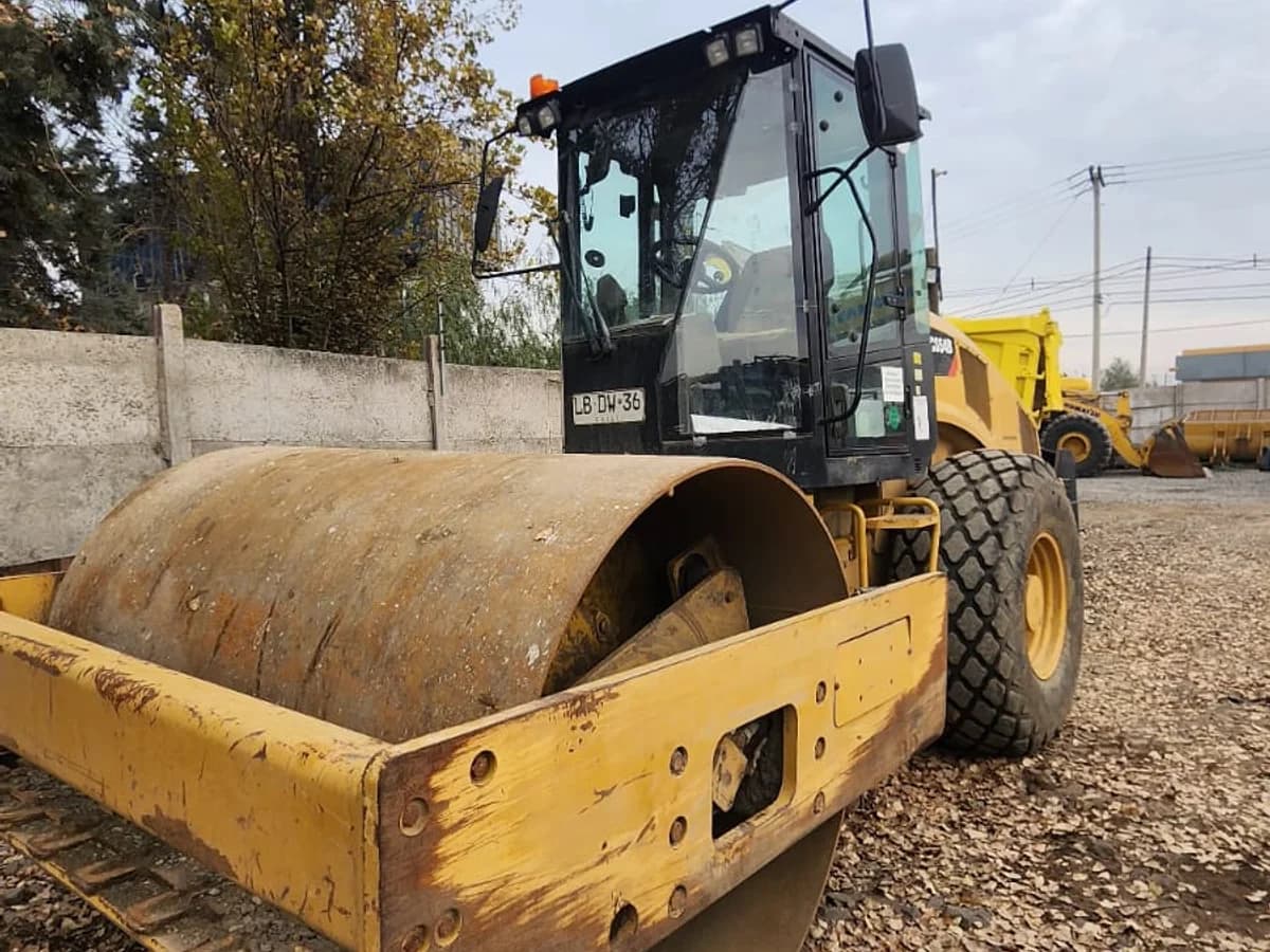 Caterpillar CS54B 2019 - Imagen 1