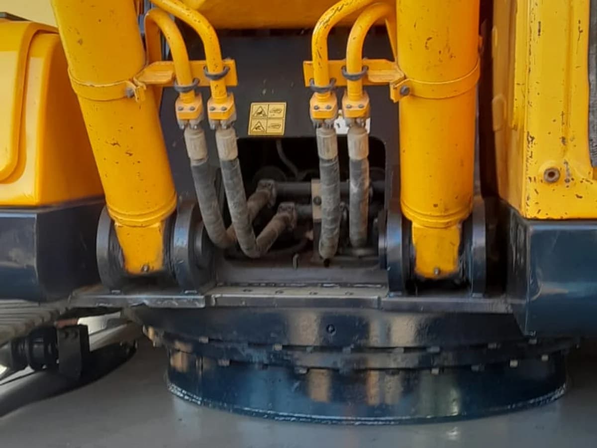 HYUNDAI ROBEX 220 2018 - Imagen 4