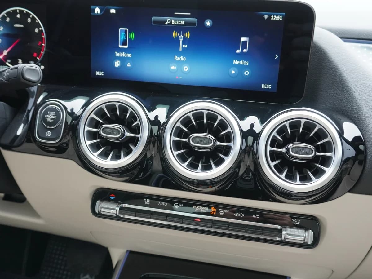 MERCEDES BENZ Gla 200 Progressive AT 2025 - Imagen 23