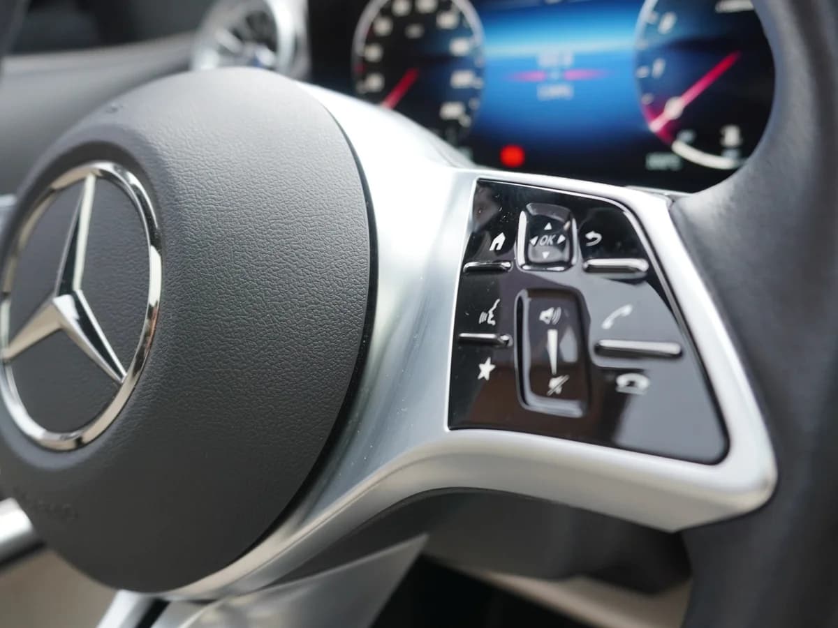 MERCEDES BENZ Gla 200 Progressive AT 2025 - Imagen 25