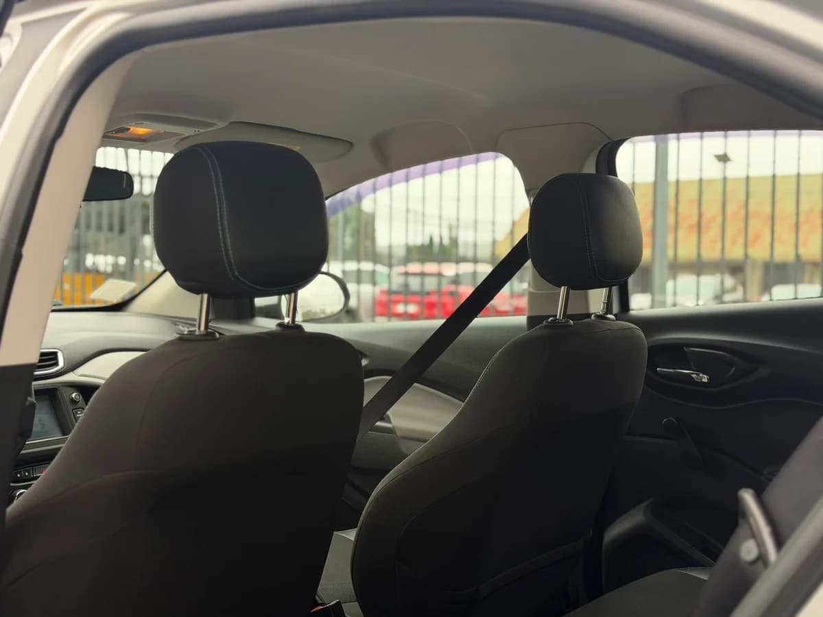CHEVROLET Onix MT 2020 - Imagen 9