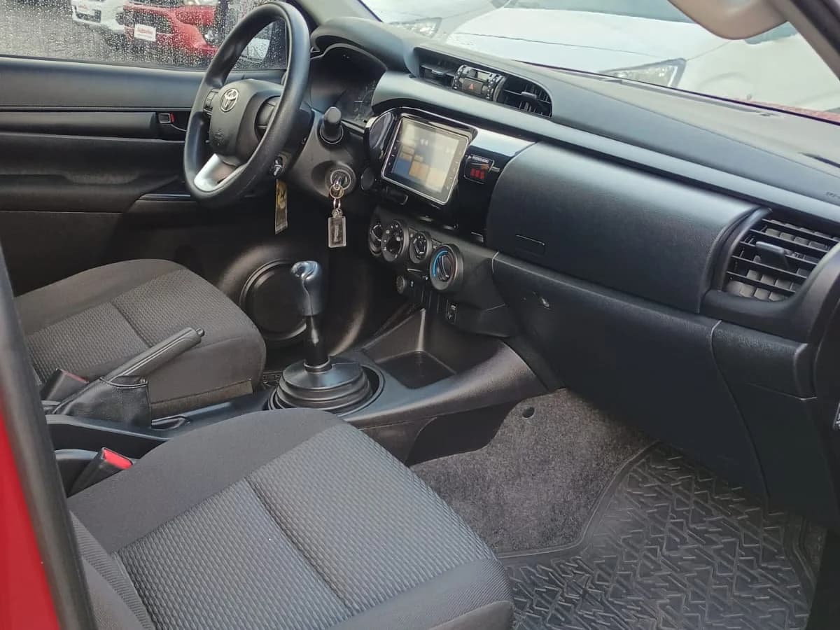 TOYOTA Hilux 4x4 2021 - Imagen 4