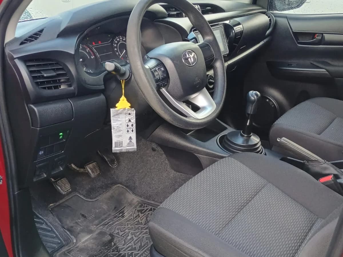 TOYOTA Hilux 4x4 2021 - Imagen 6