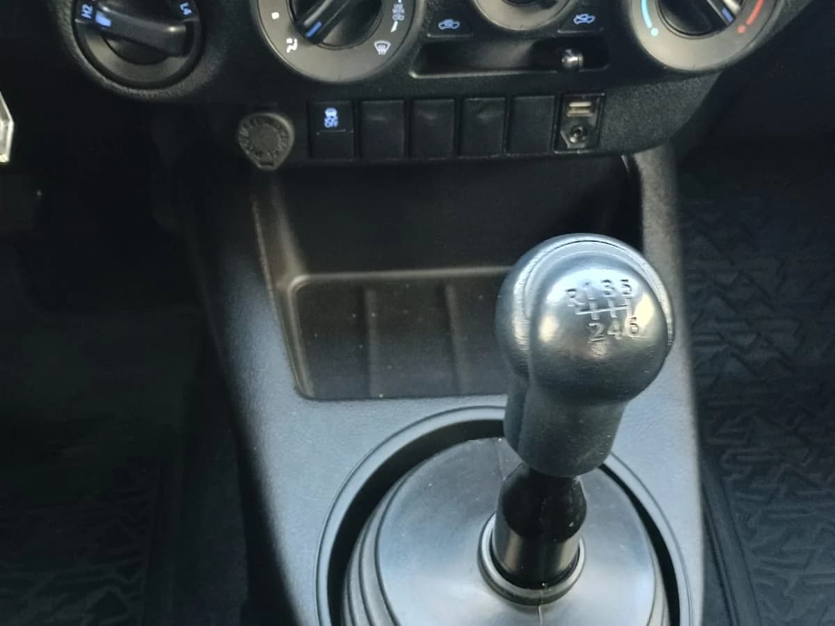 TOYOTA Hilux 4x4 2021 - Imagen 7
