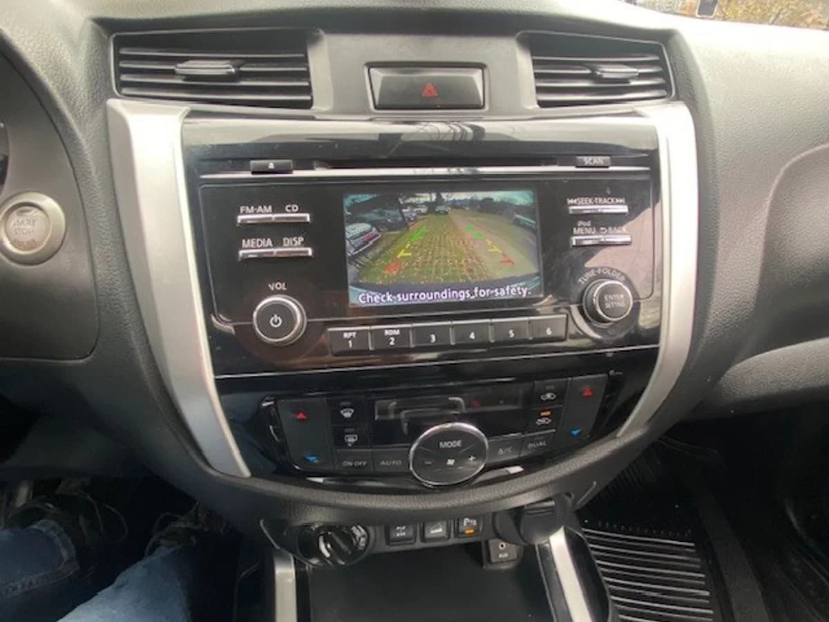 NISSAN NP300 4x4 2.3 Autom. 2019 - Imagen 28