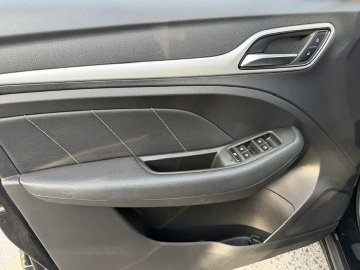 MG Zs COM 2023 - Imagen 7