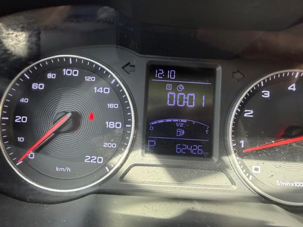 MG Zs COM 2023 - Imagen 9