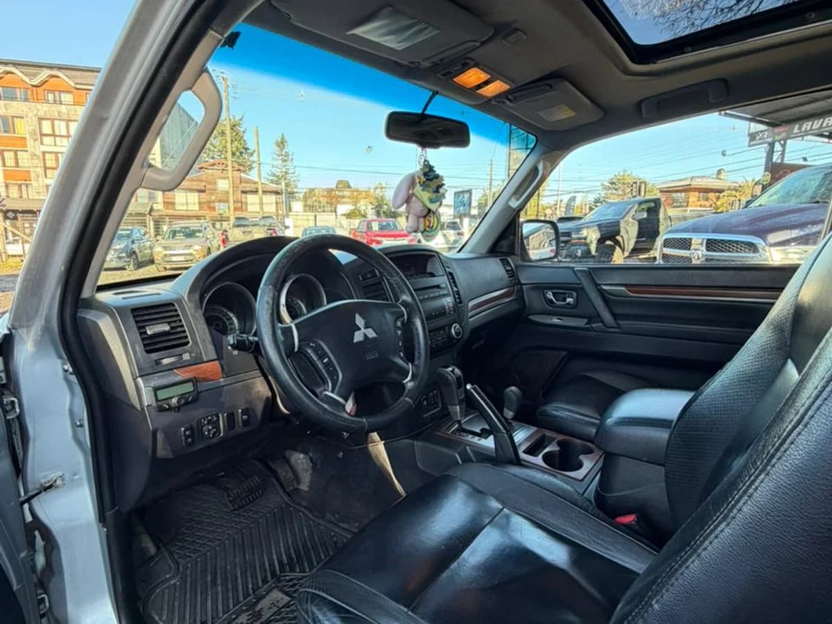 MITSUBISHI Montero 3.2 CR DIESEL 4X4 AT 3P 2011 - Imagen 20