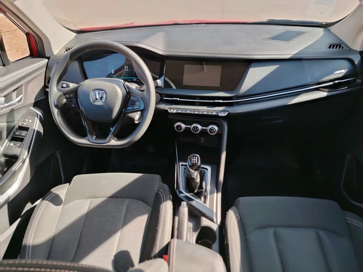 CHANGAN Cs15 1.5 COMFORT 4X2 MT 5P 2025 - Imagen 15
