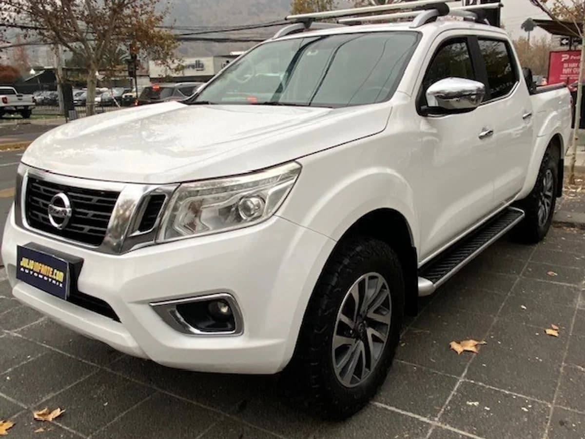 NISSAN NP300 4x4 2.3 Autom. 1 dueño. 2019 - Imagen 2
