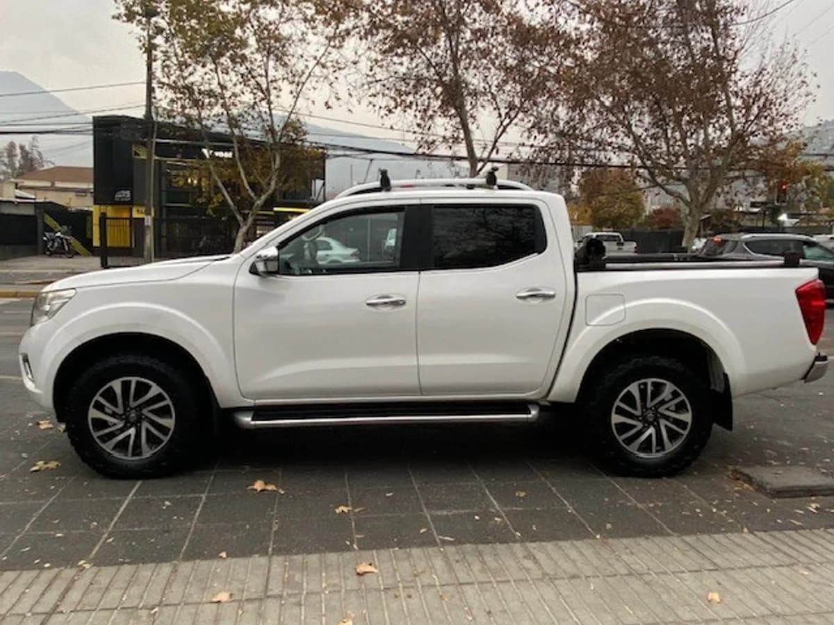 NISSAN NP300 4x4 2.3 Autom. 1 dueño. 2019 - Imagen 5