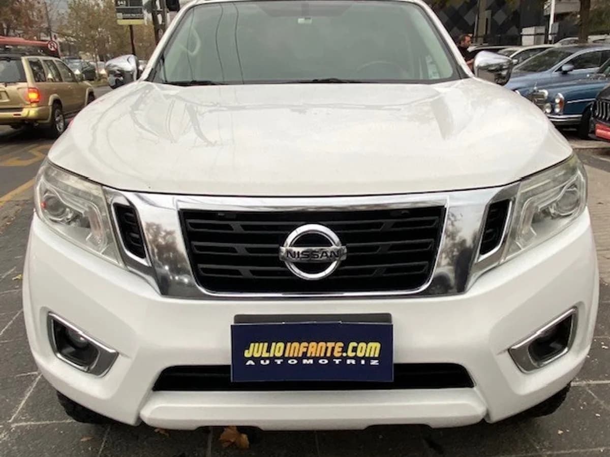 NISSAN NP300 4x4 2.3 Autom. 1 dueño. 2019 - Imagen 8