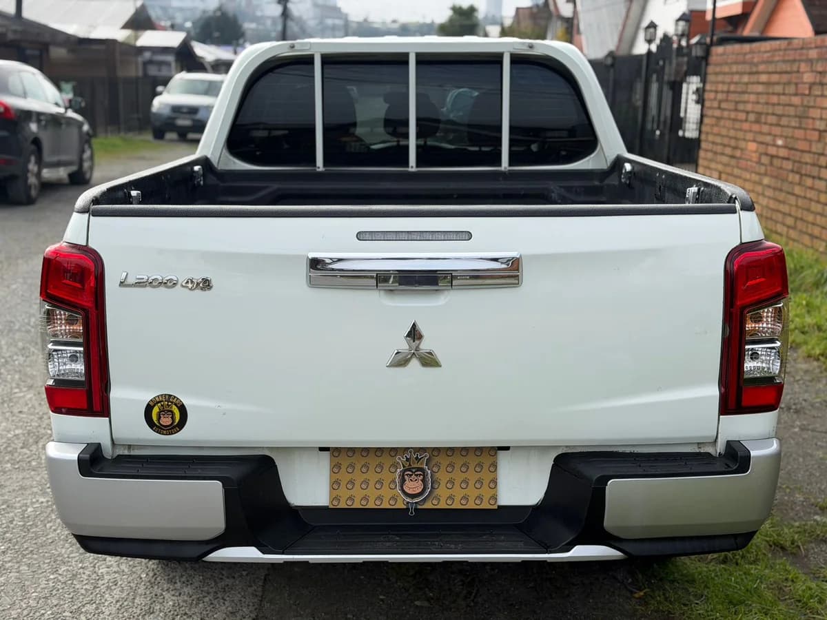 MITSUBISHI L200 KATANA 4X4 2.4 2022 - Imagen 5