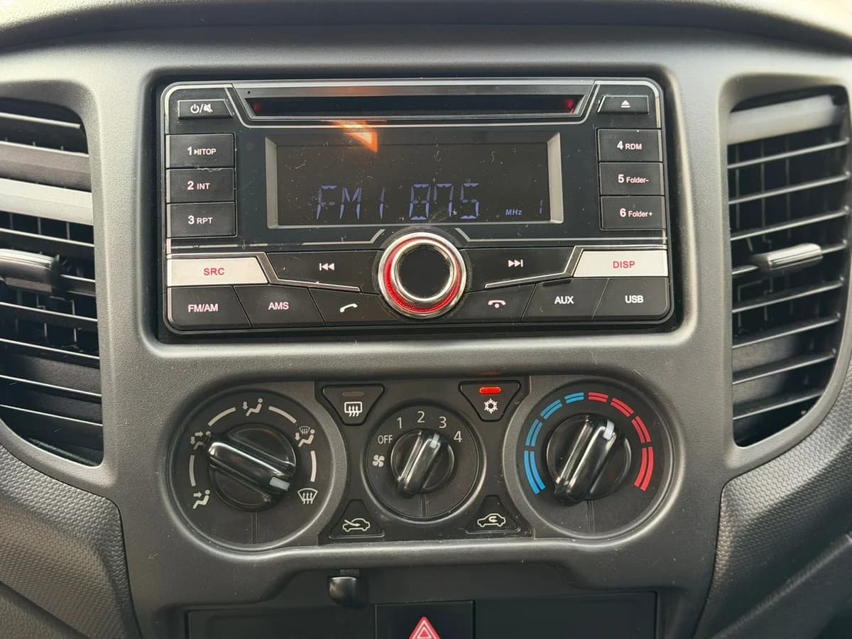MITSUBISHI L200 KATANA 4X4 2.4 2022 - Imagen 12