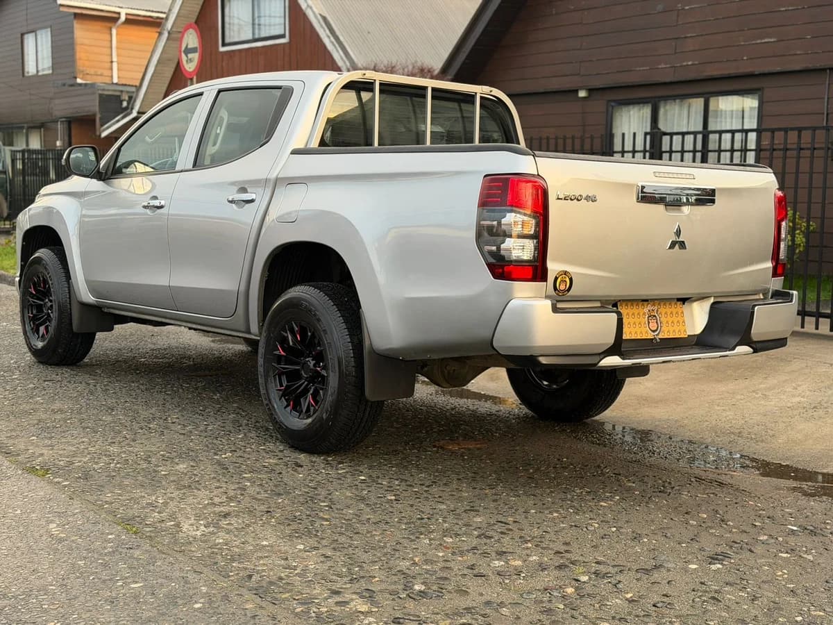 MITSUBISHI L200 KATANA CRT 4X4 2.4 2022 - Imagen 7