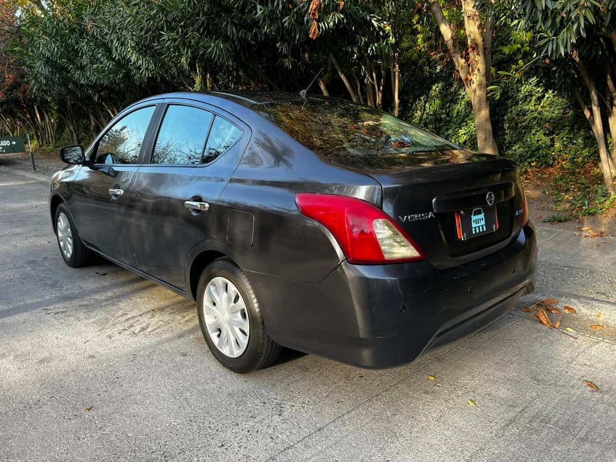 Nissan Versa 1.6L MT TAXI EJECUTIVO año 2016 - Imagen 5