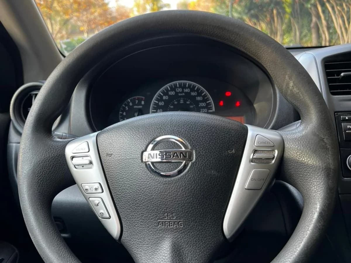 Nissan Versa 1.6L MT TAXI EJECUTIVO año 2016 - Imagen 15
