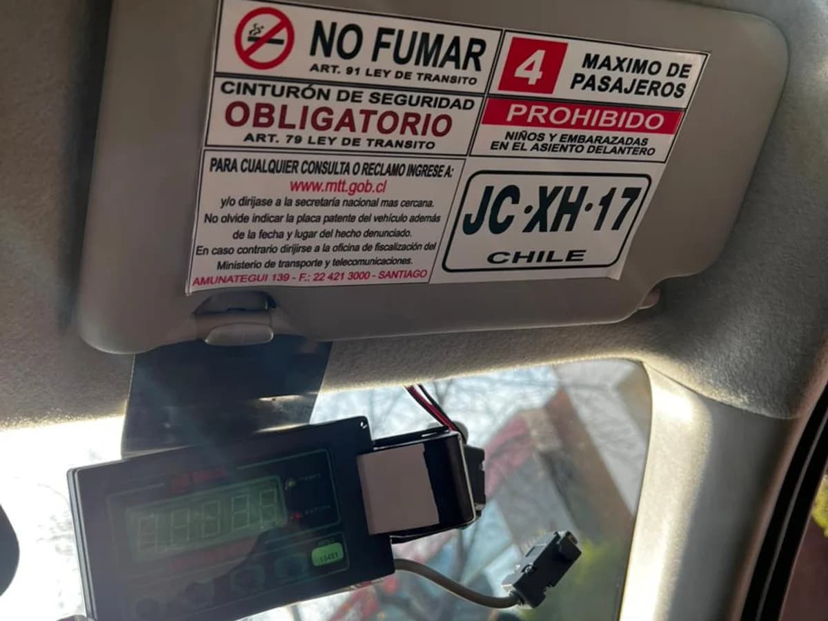 Nissan Versa 1.6L MT TAXI EJECUTIVO año 2016 - Imagen 21