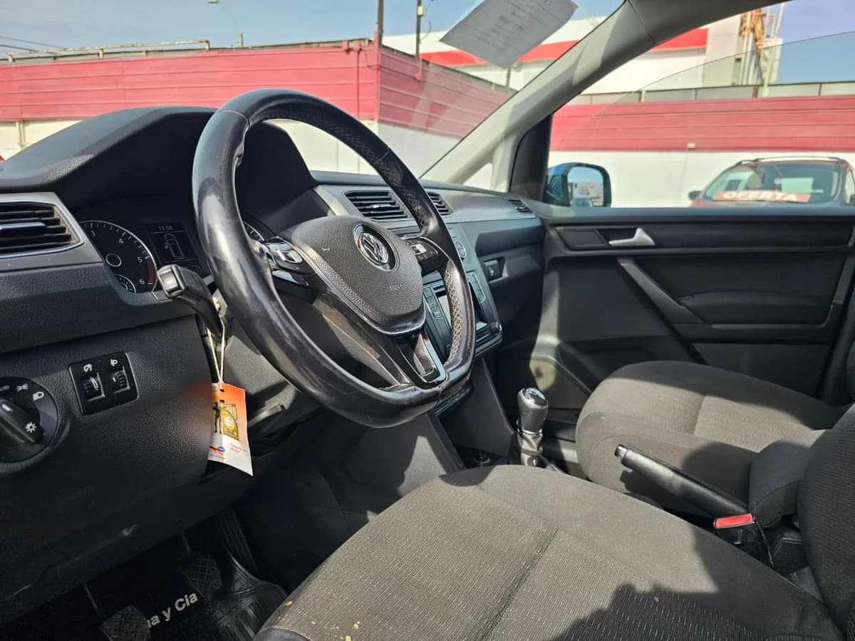 VOLKSWAGEN CADDY KOMBI 1.6 2017 - Imagen 8