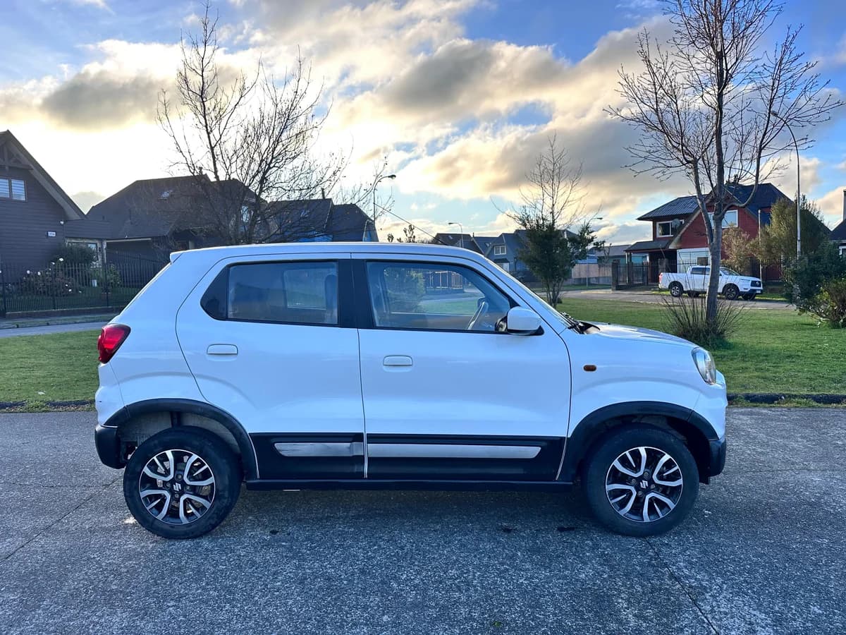 SUZUKI S-Presso GLX 1.0 2022 - Imagen 7