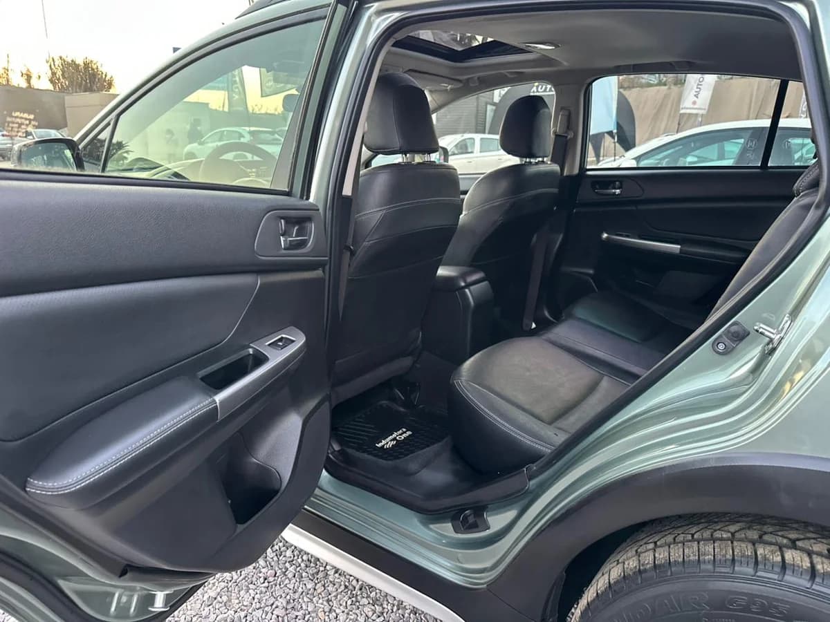 SUBARU Xv 2.0I CVT AWD LIMITED UNICO DUENO 2015 - Imagen 9