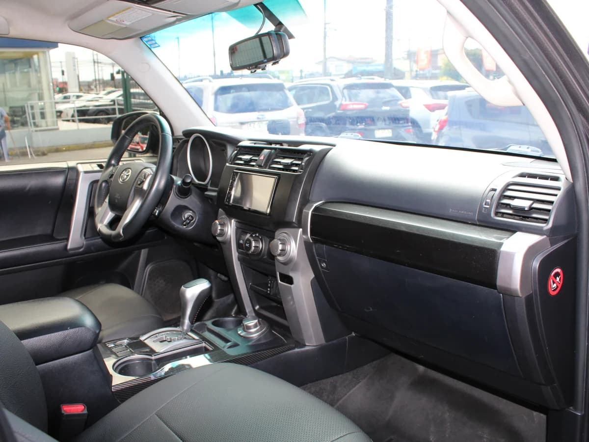 TOYOTA 4Runner 4X4 4.0 AUT 2019 - Imagen 5