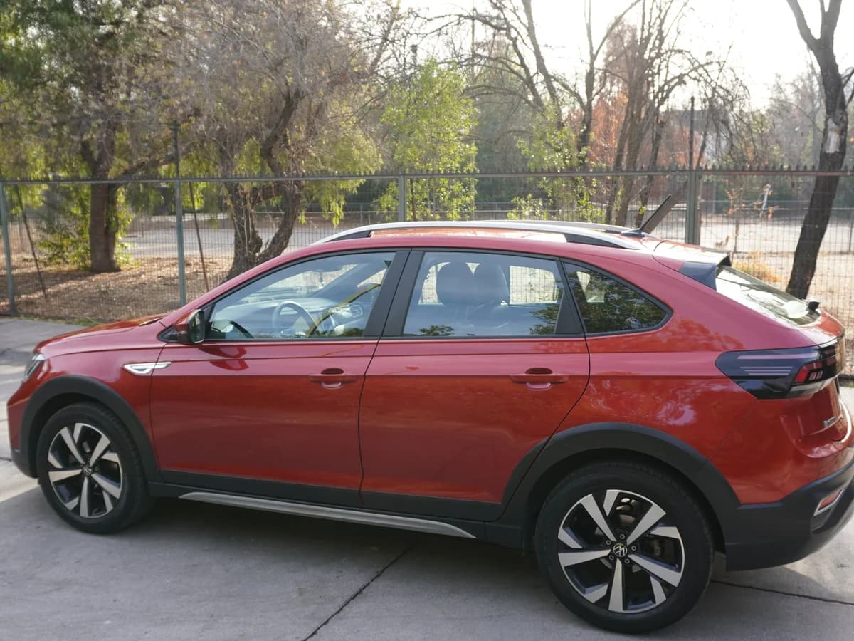 VOLKSWAGEN Nivus Highline 2023 - Imagen 8