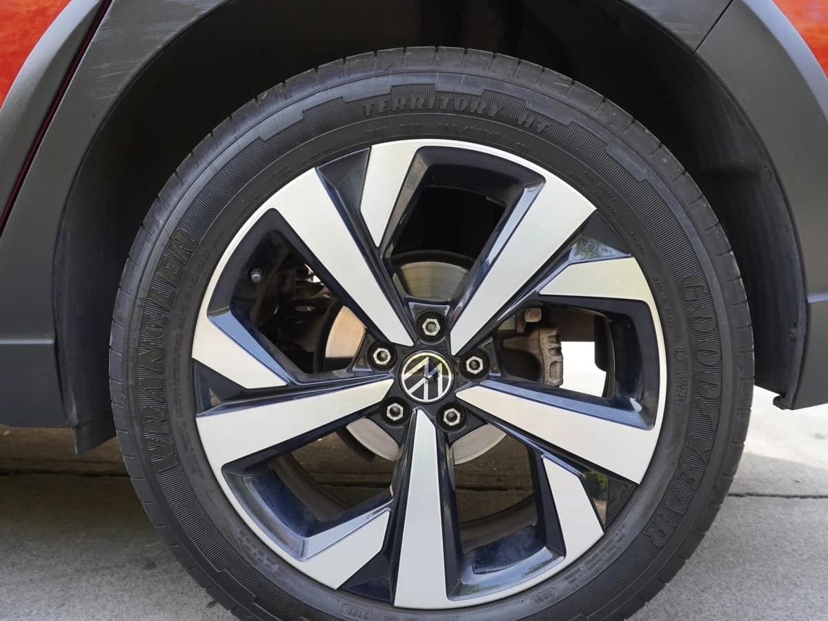 VOLKSWAGEN Nivus Highline 2023 - Imagen 10