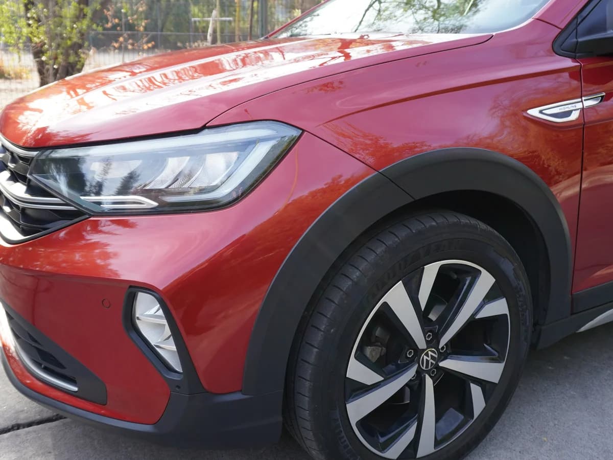 VOLKSWAGEN Nivus Highline 2023 - Imagen 13