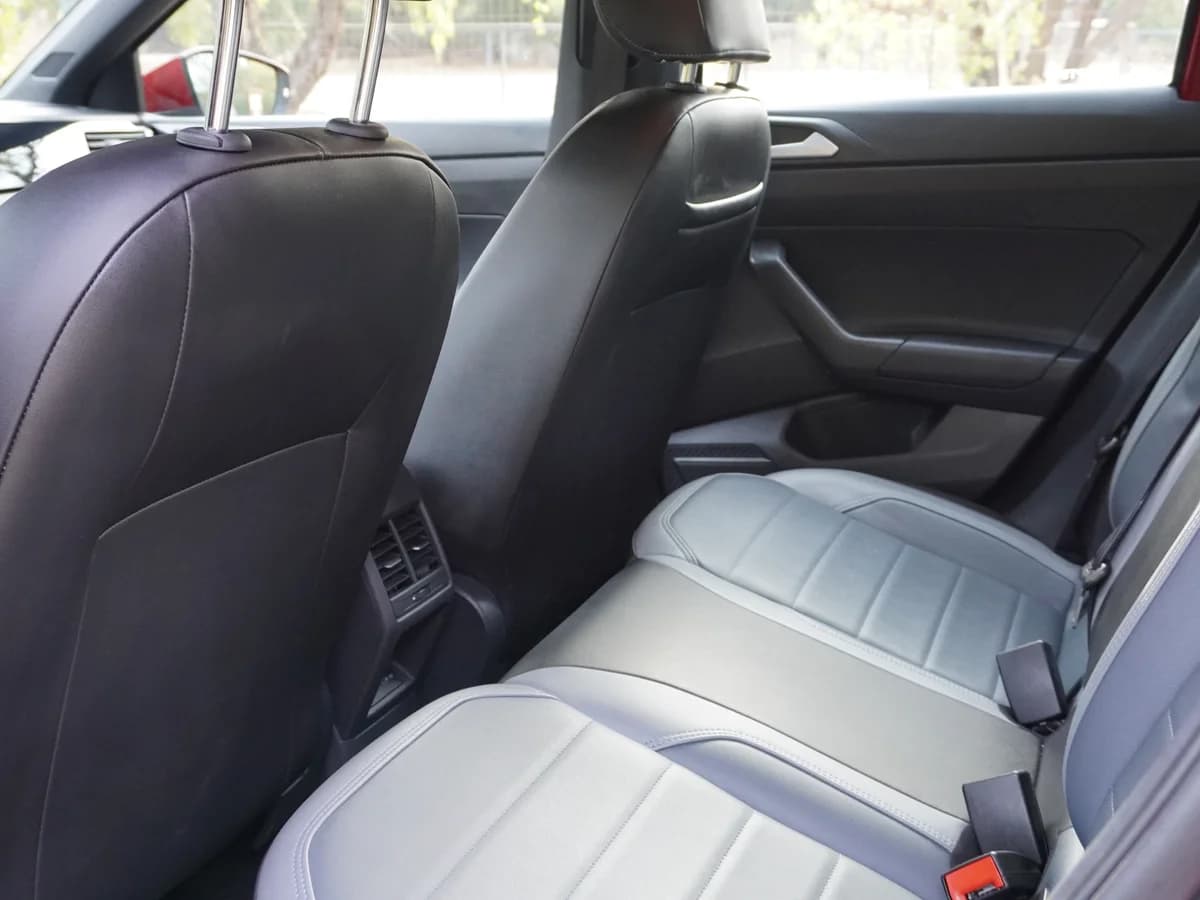 VOLKSWAGEN Nivus Highline 2023 - Imagen 20