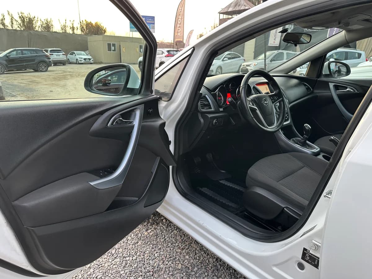 OPEL Astra HB 1.6 TURBO ENJOY R 2015 - Imagen 11