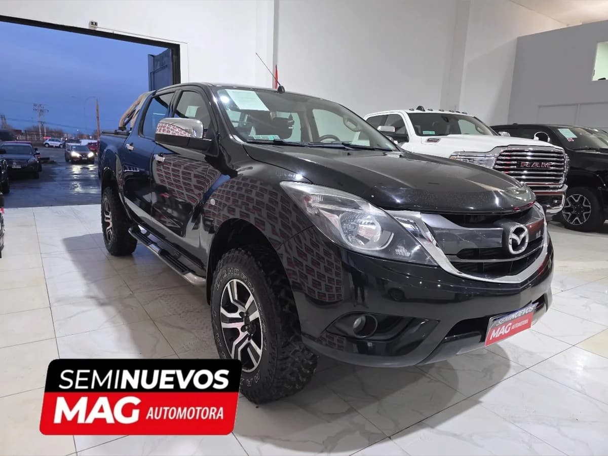 MAZDA BT-50 2.2 DOBLE CABINA 2017 - Imagen 2