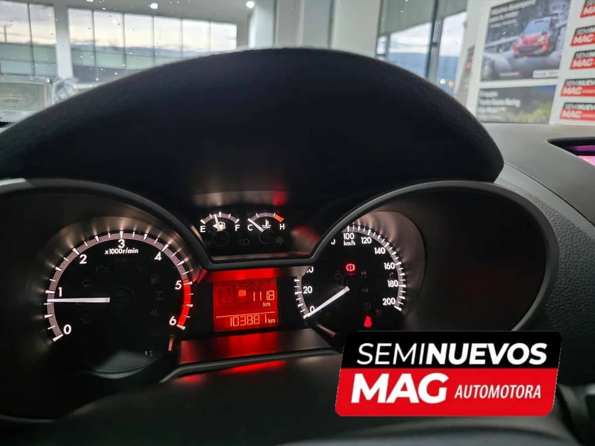 MAZDA BT-50 2.2 DOBLE CABINA 2017 - Imagen 9