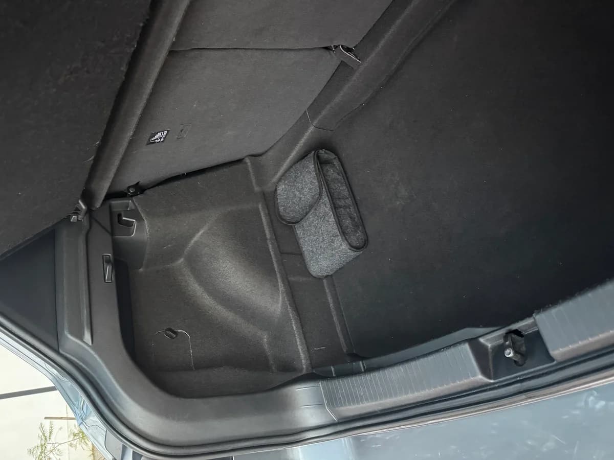 VOLKSWAGEN T-Cross 1.0 TSI COMFORTLINE 4X2 6AT 5P 2025 - Imagen 9