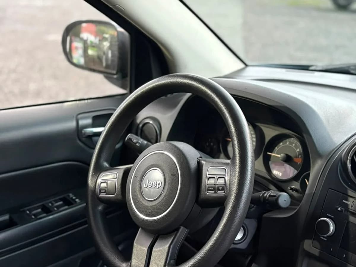 JEEP Compass 2.4 SPORT 2WD AT 5P 2015 - Imagen 11