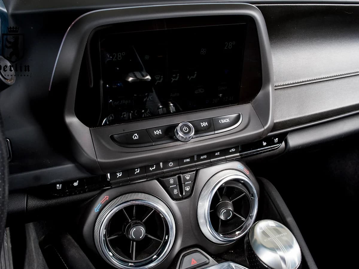 CHEVROLET Camaro V8 455 HP 2023 - Imagen 16