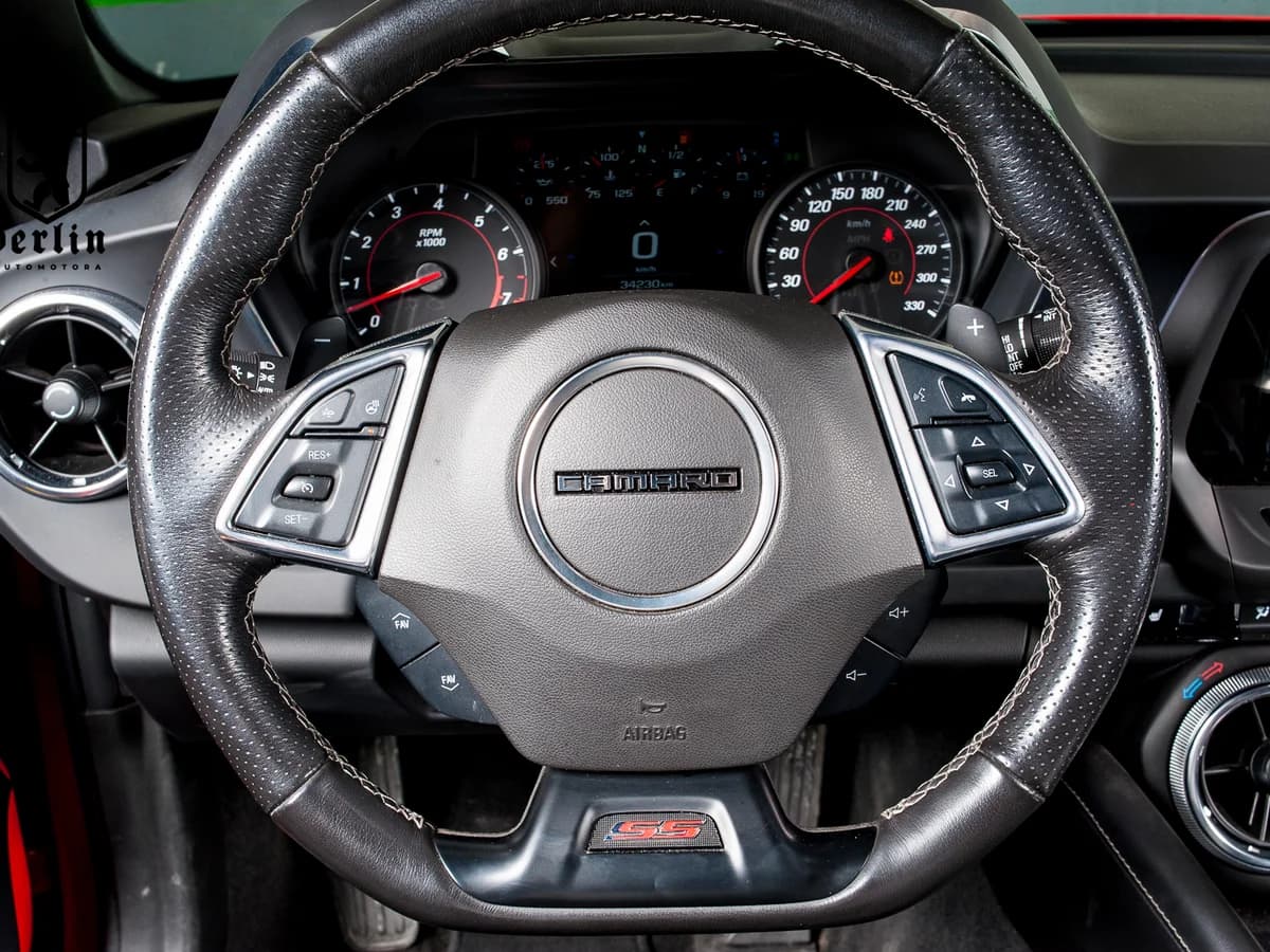 CHEVROLET Camaro V8 455 HP 2023 - Imagen 18