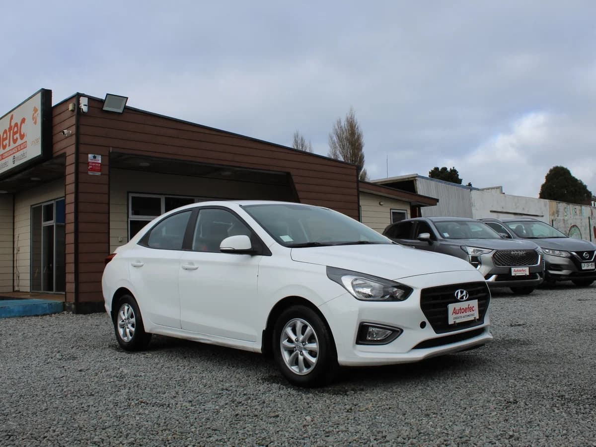 HYUNDAI Verna 1.4 CB 2021 - Imagen 4