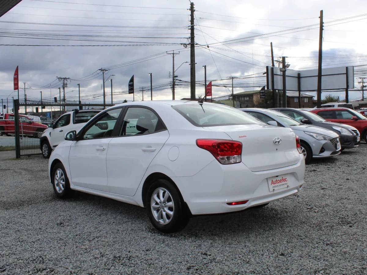 HYUNDAI Verna 1.4 CB 2021 - Imagen 10