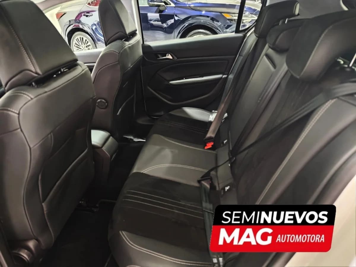 PEUGEOT 308 1.6 ALLURE DIESEL 4X2 AT 5P 2019 - Imagen 9